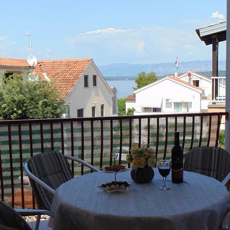 Apartment Mia Малинска Экстерьер фото