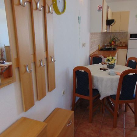 Apartment Mia Малинска Экстерьер фото