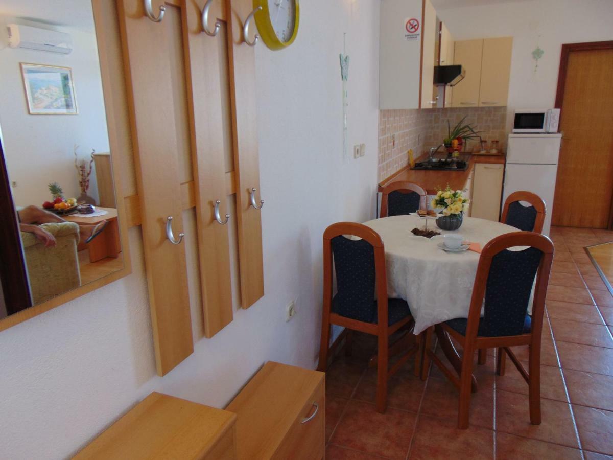 Apartment Mia Малинска Экстерьер фото