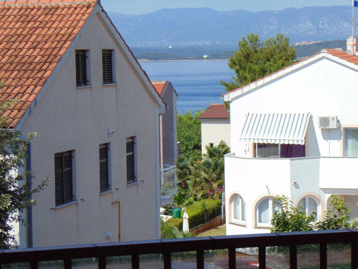 Apartment Mia Малинска Экстерьер фото