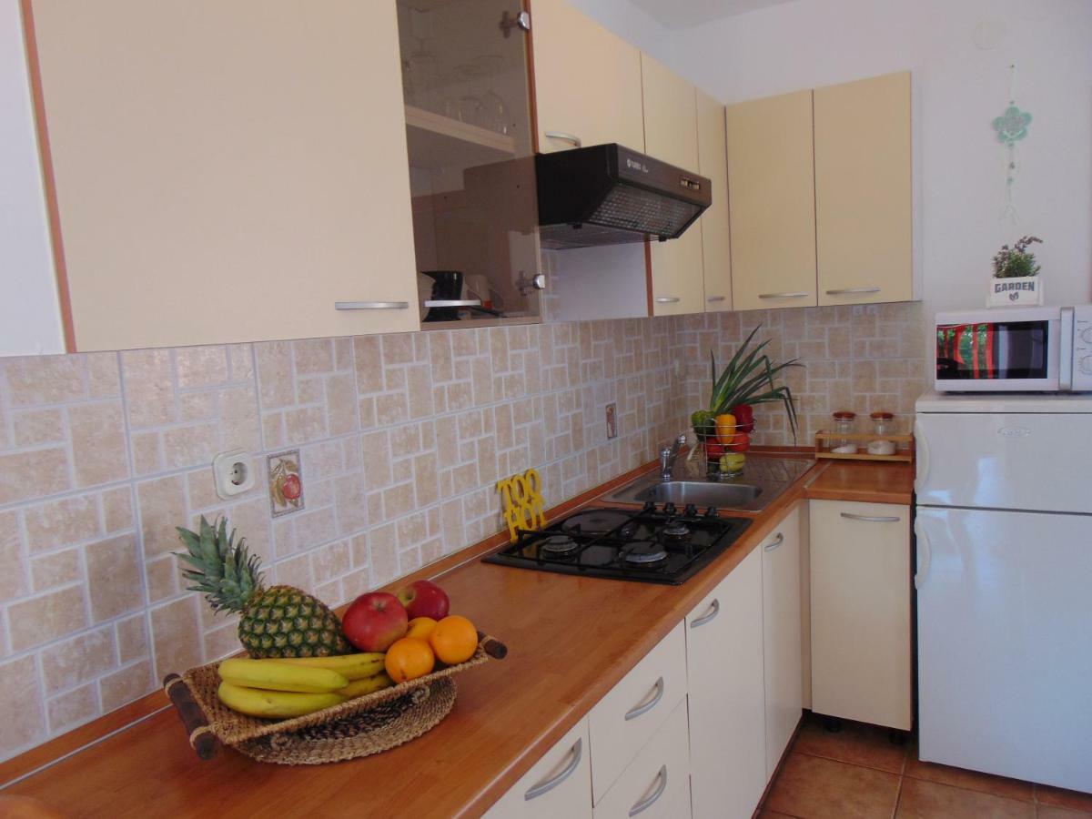 Apartment Mia Малинска Экстерьер фото