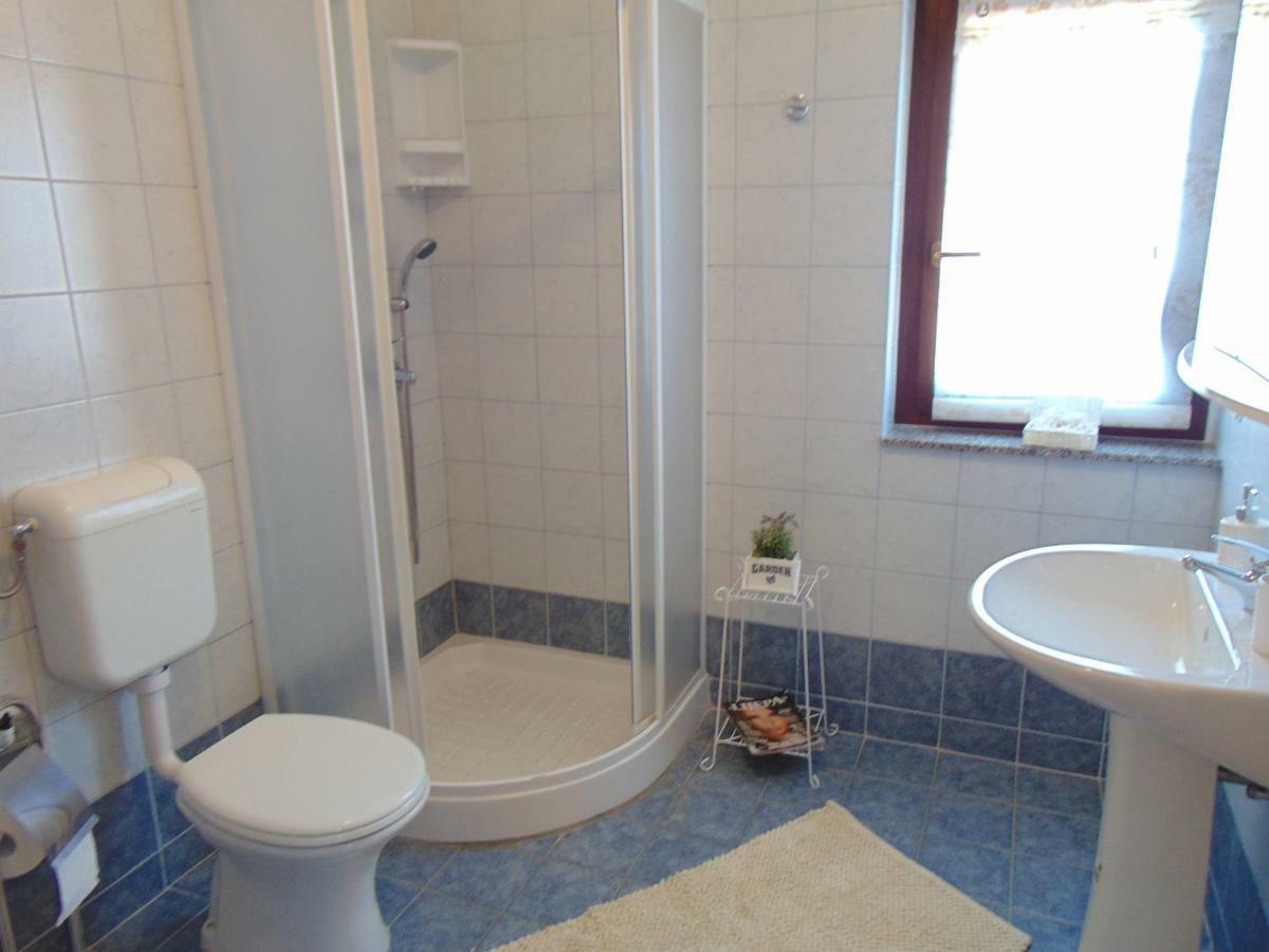 Apartment Mia Малинска Экстерьер фото