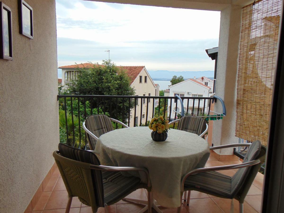 Apartment Mia Малинска Экстерьер фото
